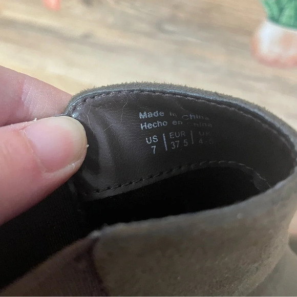 Call it Spring green suede pointy toe ankle boots - Picture 9 of 9